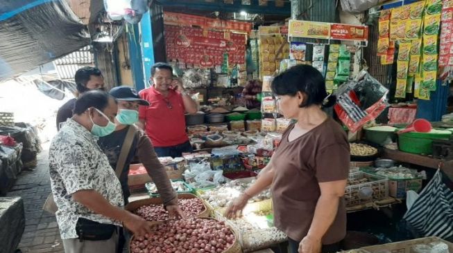 Harga Bawang Merah di Pasar Banyuasri dan Anyar Melonjak Rp45 Ribu per Kg
