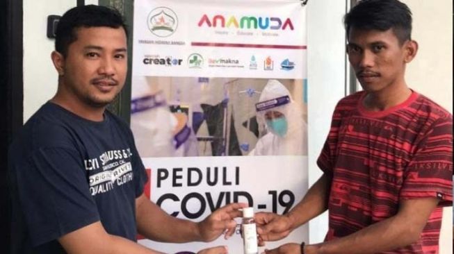 Mahasiswa UNG Buat Sendiri Bilik Sterilisasi Corona