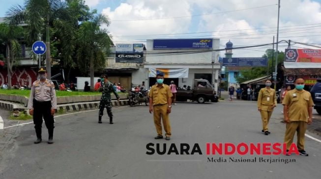 Muspika Kalisat Jember, Tegas Tutup Kegiatan Pasar