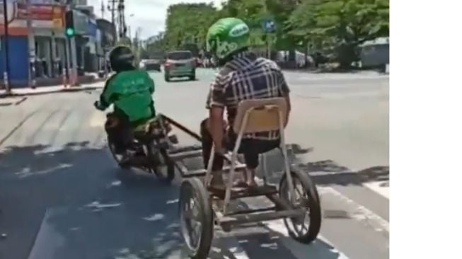 Potret Motor yang Siap Physical Distancing dari Berbagai Negara, Kreatif!