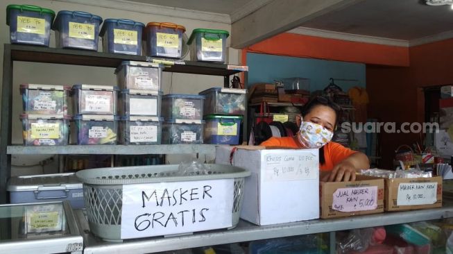 Banting Stir Produksi Masker Unik, Penjahit Ini Raup Omzet Jutaan Rupiah