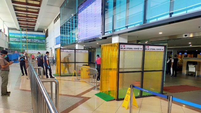 Tak Disarankan Kemenkes, Pemkot Surabaya Enggan Bongkar Bilik Disinfektan