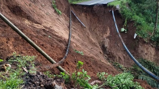 Longsor di Selingkar Wilis, Jalur Perdagangan Trenggalek Putus Total