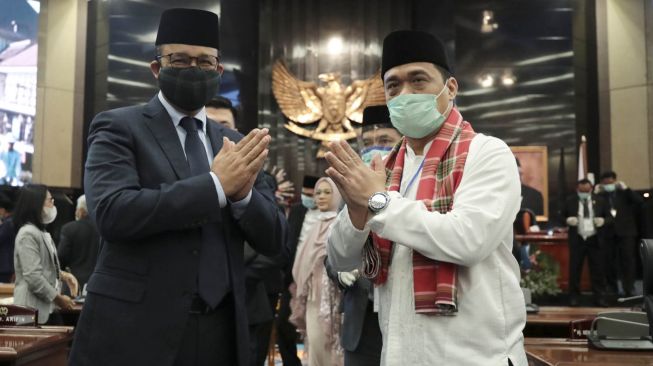 Puluhan Orang Kontak Erat dengan Gubernur Anies dan Riza Positif Corona