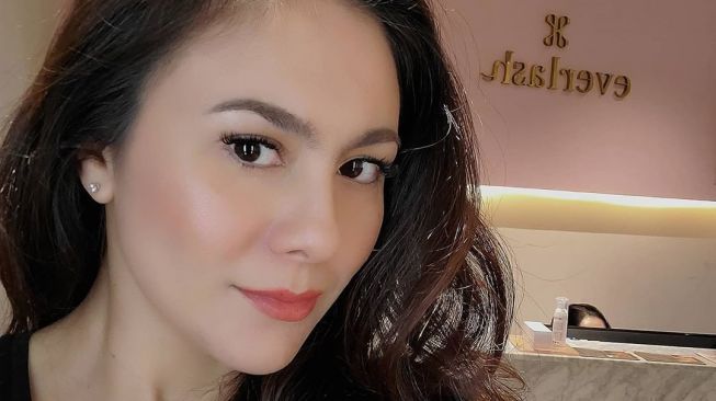 Inalillahi, Wulan Guritno Membawa Kabar Duka