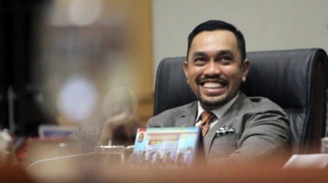 Crazy Rich Priok Sahroni Blak-blakan Ungkap Bisnis Judi Trading Binary Option: Sangat Luar Biasa Membodohi Anak Muda