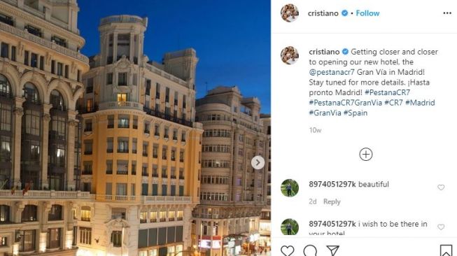 Penampakan hotel baru Cristiano Ronaldo yang terletak di Madrid, Spanyol. (Instagram/cristiano)