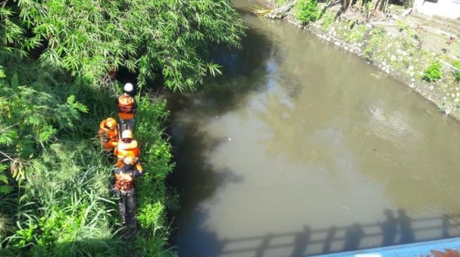 Hari Kedua Pencarian Kakek 74 Tahun di Sungai Bedog, 5 Regu Diterjunkan