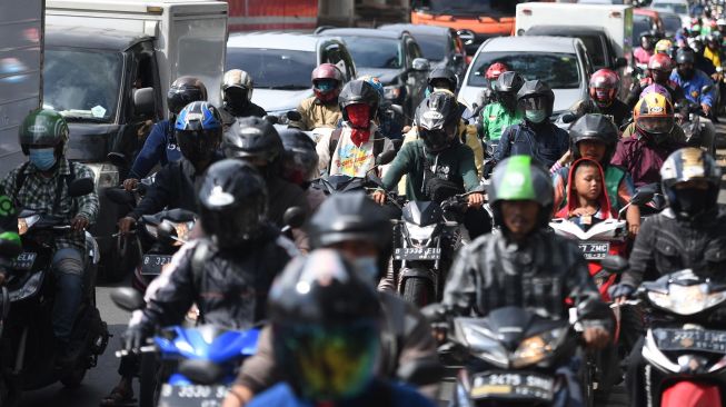 Tingkat Kemacetan di Jakarta Meningkat, Gilbert PDIP: Anies Lakukan Pembohongan Publik