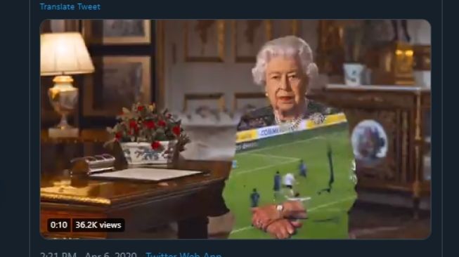 Meme baju Ratu Elizabeth II. (Twitter/@peterbreuer)