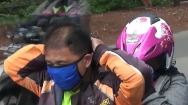 Wajib Masker Diberlakukan bagi Warga Pengguna Angkutan Umum di Pandeglang