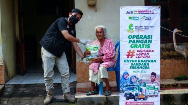 1 Ton Beras Diberikan ACT DIY untuk Warga Prasejahtera Terdampak Corona