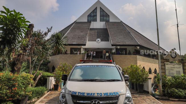 Bersama Kereta Merta Ini, Glenn Fredly Menuju Peristirahatan Terakhir