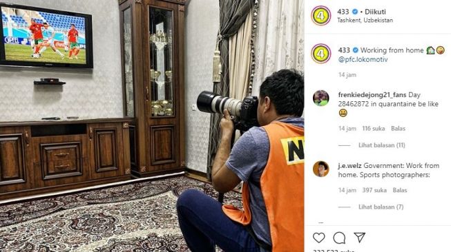 Aksi wartawan asal Uzbekistan bernama Islom Ruziev ini viral di media sosial. (Instagram/433)