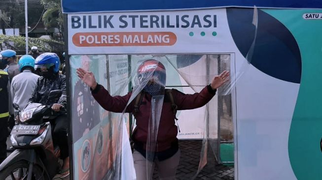 Cegah Covid-19, Polres Malang Optimalkan Bilik Sterilisasi