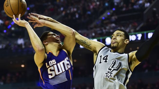 Kalahkan Deandre Ayton, Devin Booker Juara Virtual NBA