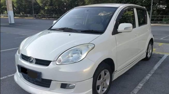 Unit baru Perodua Myvi sebagai ganti mobil yang ditabraknya (Facebook-Azman Noor)