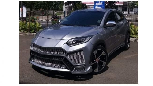 Modifikasi Honda HR-V jadi mirip Lamborghini Urus.[Instagram/@radius_bodykit]