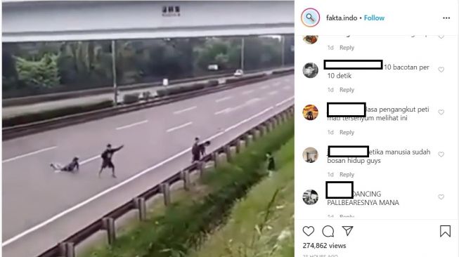 Aksi bocah bermain di jalan tol tak patut ditiru (Instagram-fakta.indo)