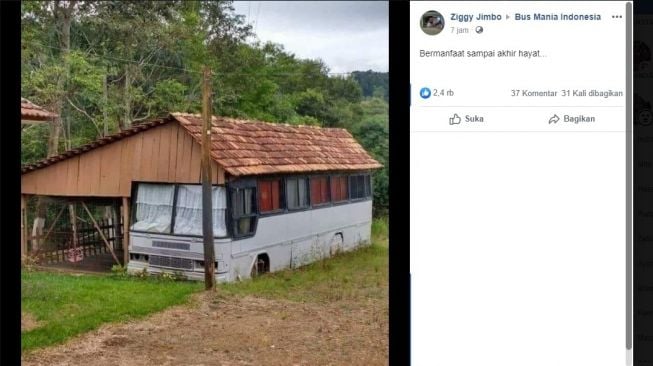 Potret bus tua jadi rumah dengan atap genteng.[Facebook/Ziggy Jimbo‎]