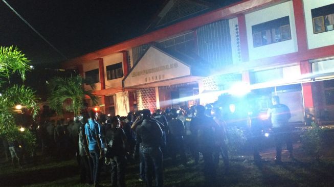 Rusuh di Lapas Manado, 1 Napi WNA Filipina Dilaporkan Tewas