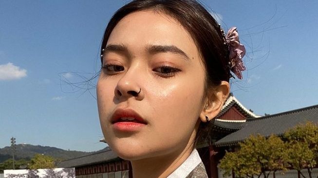 Alya Putri Tinggalkan Karier Pramugari demi Jadi Selebgram