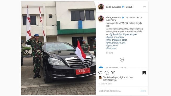 Potret Dede Sunandar di samping mobil Kepresidenan RI buat waganet heboh.[Instagram/@dede_sunandar]