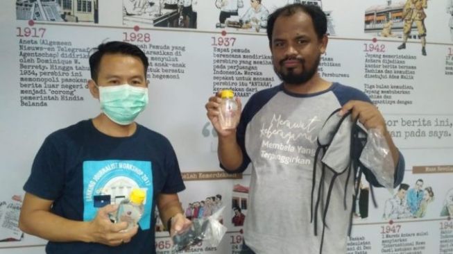 AJI Pontianak Salurkan Masker dan Hand Sanitizer untuk Jurnalis