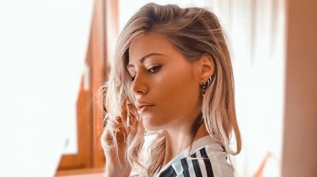 Perkenalkan Anna Cirimbelli, Selebgram Seksi yang Seorang Juventini