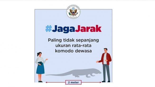 Mengukur jaga jarak. [Instagram/@usembassyjkt]