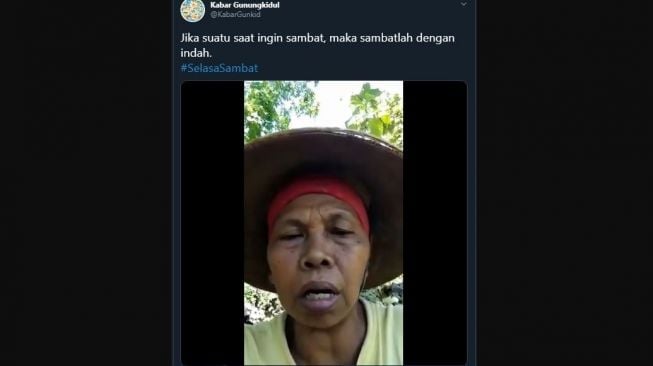 Gokil, Simbok ini Curhat Angsuran Belum Lunas Sambil Nembang