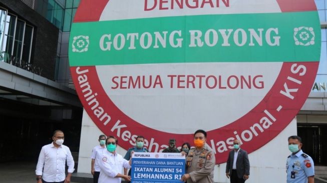 Alumni Lemhanas Angkatan 54 Donasi Rp 105 Juta Lewat Gebah Corona