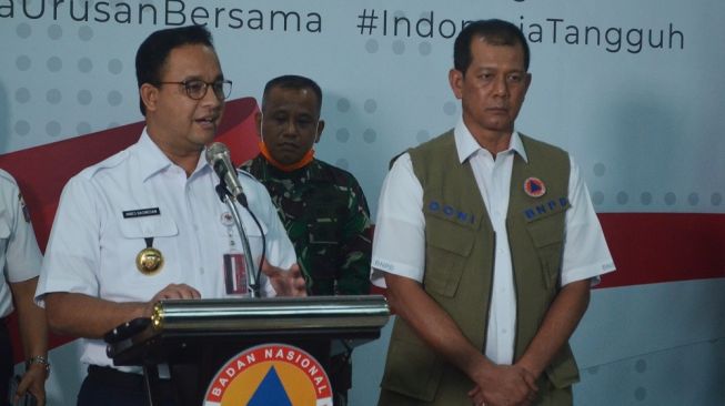 Anies Klaim Kasus Corona Turun Signifikan: 60 Persen Warga Diam di Rumah