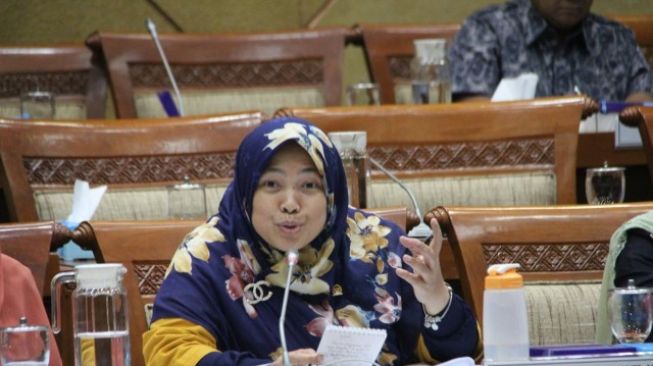 Pemerintah Diminta Tingkatkan Tes PCR untuk Putus Rantai Covid-19