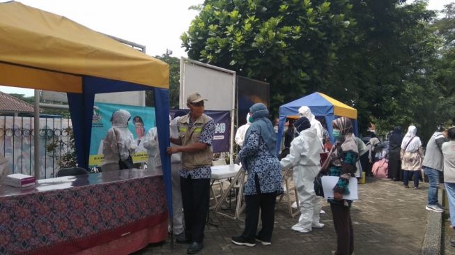 Gugus Tugas Covid-19 Banten Rapid Test Ratusan Warga Lebak