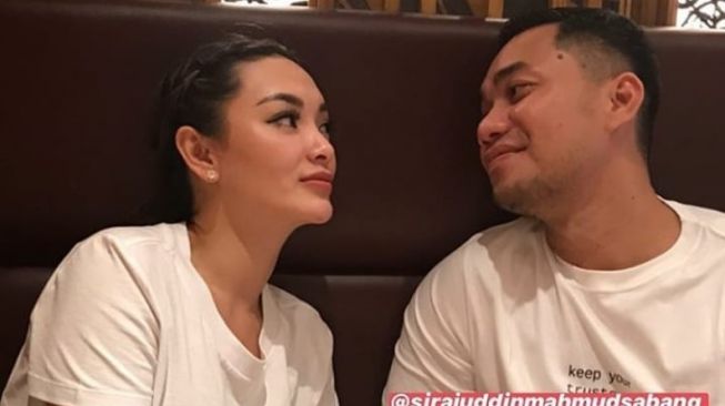 Zaskia Gotik dan Sirajuddin Mahmud [Instagram]