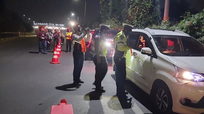 Sepekan Polri Operasi Ketupat, 15.239 Kendaraan Pemudik Disuruh Putar Balik - Suara.com