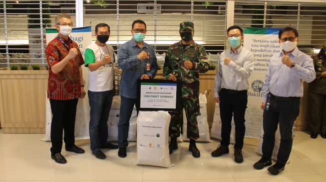 Donasi di Bulan Suci, Barito Pacific Group Bagikan 1.000 Paket Sembako