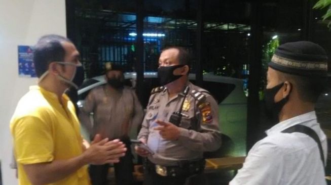 Bandel Tetap Berkerumun Saat Corona, Polisi Bubarkan Acara Ultah di Hotel