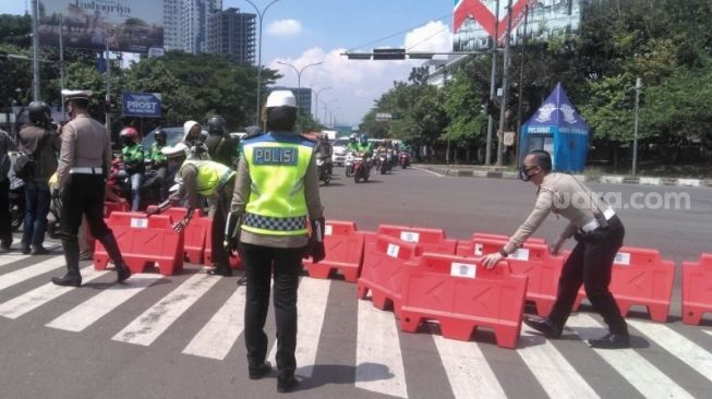 Jalan Buah Batu Bandung Akhirnya Ditutup Selama PSBB Bandung Raya