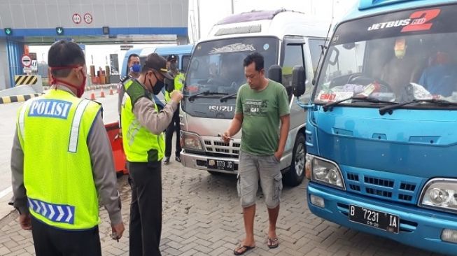 Jauh jauh dari Jakarta Sejumlah Bus Ditolak Masuk Boyolali