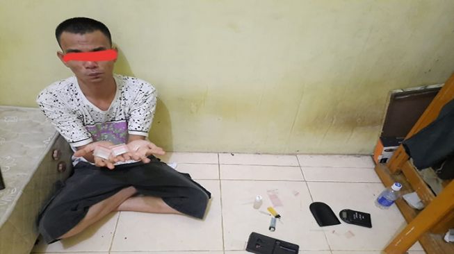 Bukan Kuliah, Mahasiswa Abadi Ini Malah Jualan Sabu di Kampus