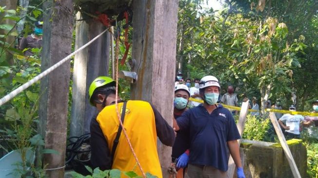 Diduga Bunuh Diri, Warga Kulon Progo Ditemukan Tewas dalam Sumur