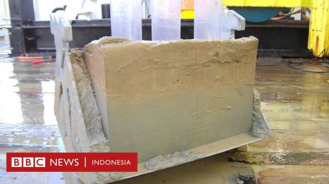 Sampah mikroplastik terbesar di dunia [BBC].