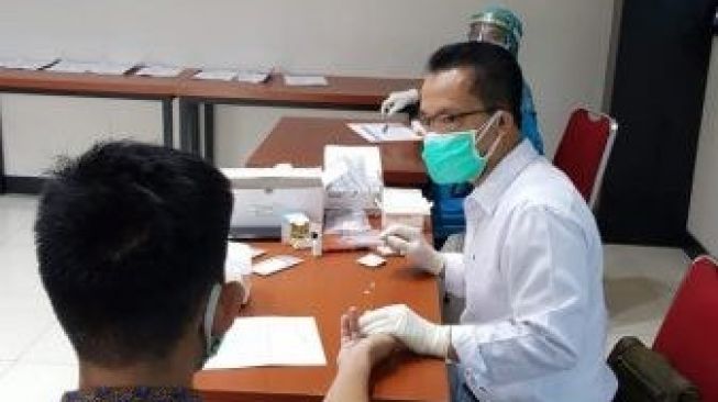 PLN UID Banten Lakukan Pemeriksaan Rapid Test Mandiri
