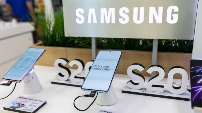 Samsung Galaxy S20. [Shutterstock]