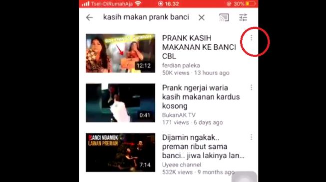 Tutorial melaporkan konten di Youtube. (Twitter/Lini Zurlia)