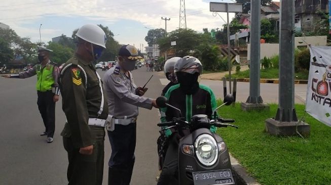 Hari Pertama Lebaran 2020, Pelanggar PSBB DKI Jakarta Mencapai Ratusan