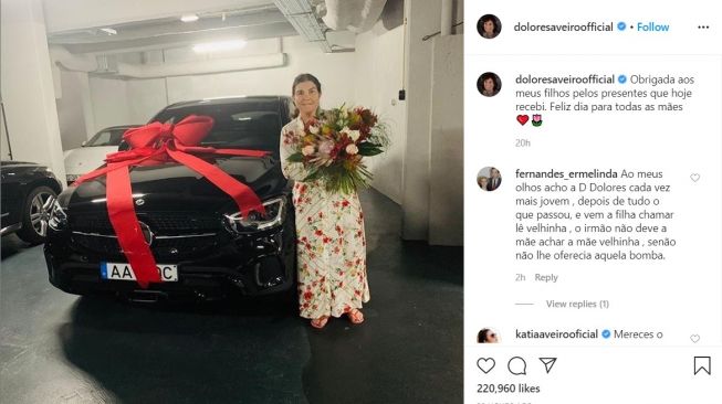 Cristiano Ronaldo berikan hadiah mobil Mercedes-Benz GLC Coupe untuk ibunya (Instagram-doloresaveiroofficial)