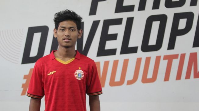 Pendidikan Sangat penting bagi Bek Muda Persija Salman Alfarid